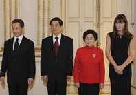 الرئيس الصينى يدعو الى تعزيز التبادلات والتعاون مع فرنسا (صورة)
