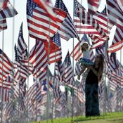 تنكيس 3000 علم أمريكي في الذكرى الـ11 لهجمات سبتمبر 