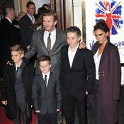 بيكهام يحضر برفقة زوجته وأولاده الثلاثة نشاطا ترويجيا في لندن (خاص)