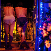 بالصور: جوانب من حياة مثليين جنسيا في فيتنام 