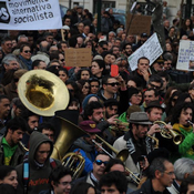 مظاهرات حاشدة في البرتغال احتجاجا على الترويكا وإجراءات التقشف 