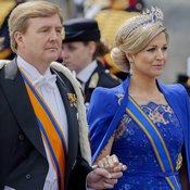 ملكة هولندا بياتريكس تتنازل عن العرش لابنها ويليام الكسندر
