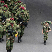 استعراض عسكري كولومبي بمناسبة عيد الاستقلال 