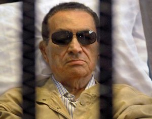 محكمة مصرية تؤيد إخلاء سبيل مبارك