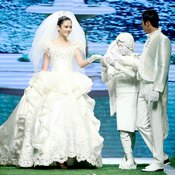 فساتين زفاف تسايمييو تزين أسبوع الصين الدولي للموضة