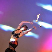 مهرجان الهند للرقص الشرقي يجذب أنظار العالم 