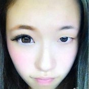 موضة ماكياج نصف الوجه في اليابان 