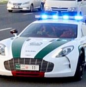 سيارات شرطة دبي الفارهة 