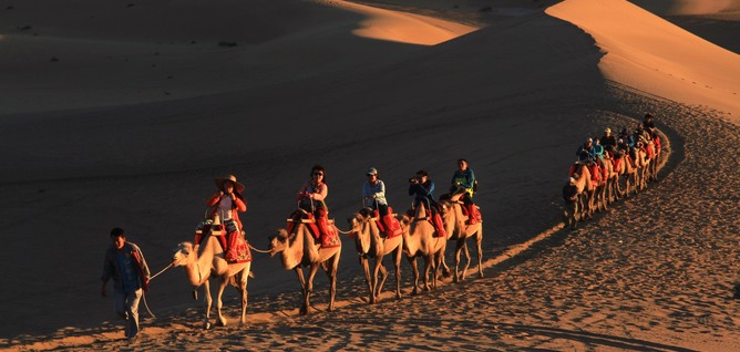 سياحة صحراوية في الصين (خاص)