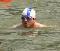 Le maire de Guangzhou traverse le Fleuve Zhujiang avec 3000 citadins