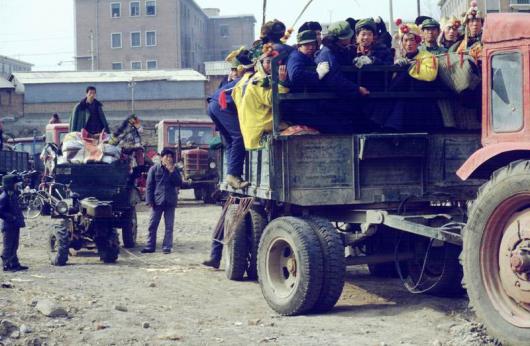 1981 : Prêts à partir (Huairou, banlieue de Beijing) 