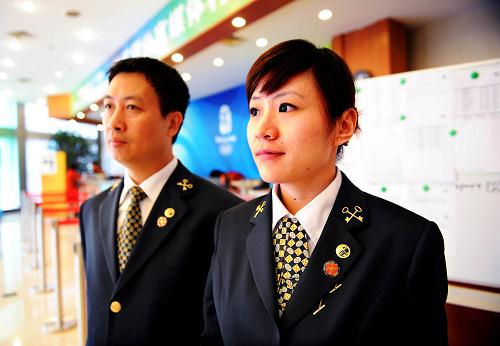 ZHU Ying (à droite),une des « clés d'or »
