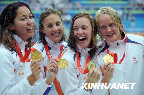 400x100m nage libre (F) : L'équipe néeerlandaise prennent l'or