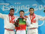 JO-2008/haltérophilie-105kg Hommes: Aramnau du Bélarus gagne la médaille d'or