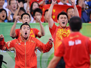 tennis de table: la Chine gagne la médaille d'or de la compétition par équipes hommes
