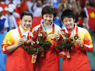 tennis de table - la Chinoise Zhang Yining médaille d'or en simple