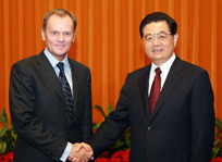 Le président chinois rencontre le PM polonais