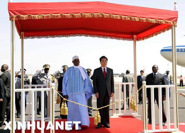 Le président chinois arrive à Dakar pour une visite d'Etat