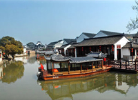 Visite de l'ancienne ville de Tongli au printemps