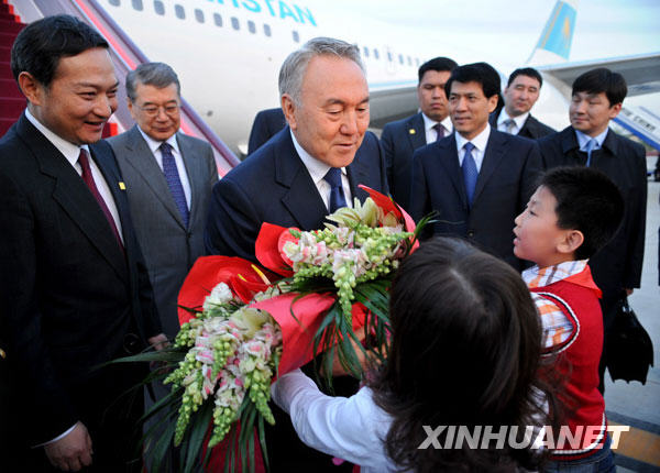 Arrivée à Beijing du président kazakh pour une visite en Chine 2