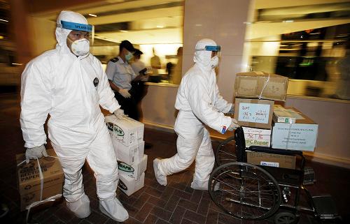 Hong Kong a enregistré son premier cas humain de grippe A/H1N1. La police et le personnel de sécurité de la santé ont fermé un hôtel, indiquent vendredi des médias locaux.1