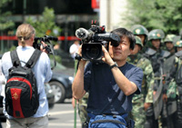 Des journalistes d'outre-mer réalisent des reportages à Urumqi