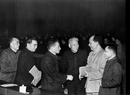 Photos anciennes : les grands évènements qui ont marqué l&apos;Histoire de Chine (1960-1965) 6