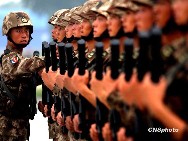 Photos de militaires en cours de formation prises le 3 septembre dans un camp pour la parade militaire, situé dans la banlieue de Beijing. 