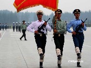 Photos de militaires en cours de formation prises le 3 septembre dans un camp pour la parade militaire, situé dans la banlieue de Beijing. 