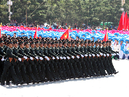 Section des élèves de l'infanterie traverse la place Tian'anmen