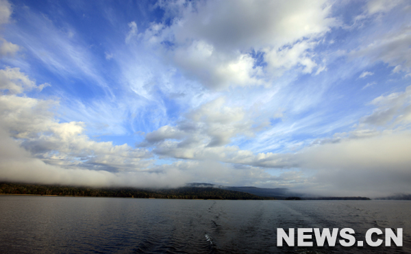 Photo (prise le 7 octobre 2009) du paysage pittoresque du Lac Akanko, dans l&apos;est de l&apos;île d&apos;Hokkaido du Japon. 
