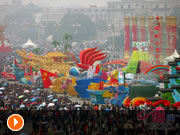 Les Chars ont quitté dimanche soir la Place Tian'An Men