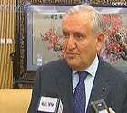 Interview de Jean-Pierre Raffarin en prévision du sommet UE-Chine de Nanjing