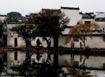 Panorama magnifique du village Hongcun recouvert par la neige