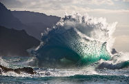 Une vague géante, photo prise par Aron Feinberg  