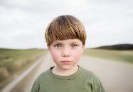 Un petit garcon, dans l'Ohio aux Etats-Unis, photo prise par Lisa Roberts  