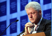 L'ancien président Bill Clinton lance un appel à l'aide à Haïti au forum de Davos