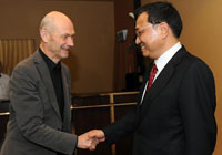 Li Keqiang rencontre des dirigeants des pays étrangers et des organisations internationales à Davos