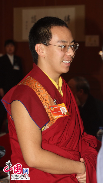 Le 11e Panchen Lama, le plus jeune membre de la CCPPC entre en action