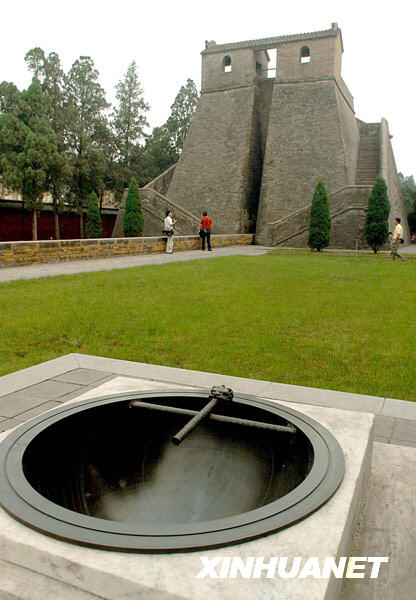 L'Observation, construite par le célèbre astronome chinois de la dynastie des Yuan (1206-1368) (Photo prise en mai 2005)