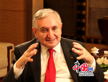 Le 31 mars à Beijing, M. Jean-Pierre Raffarin, ancien premier ministre français, a accordé à China.org.cn une interview sur les relations sino-françaises et sur l&apos;exposition universelle de Shanghai qui aura lieu du 1er mai au 31 octobre 2010. 