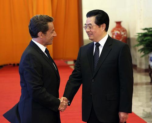 Le président chinois Hu Jintao a rencontré le 28 avril à Beijing le président français Nicolas Sarkozy.