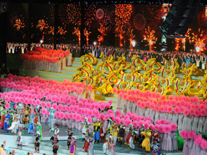 Expo 2010 : début du spectacle de la cérémonie d'ouverture