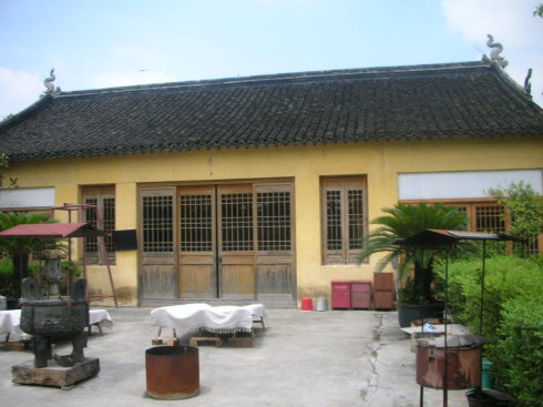 Monastère d'initiation à l'école du Lotus (Fahua Xuewen Si)
