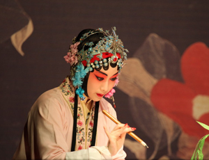 Laissez-vous séduire par l'opéra Kunqu « Le pavillon aux pivoines » à Shanghai