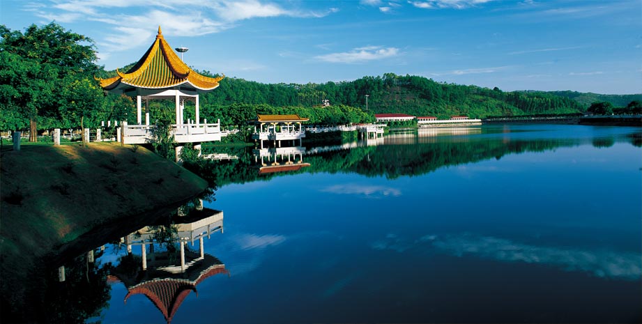 Le village de vacances du lac Yanming.