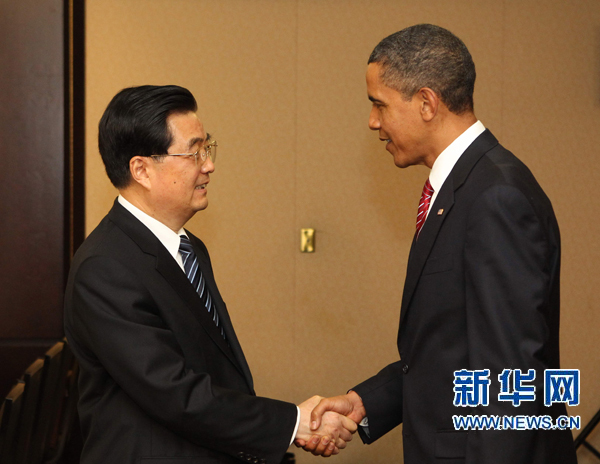 Les présidents chinois et américain discutent des relations bilatérales à Toronto