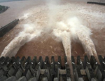 Crue record du Yangsté dans le barrage des Trois Gorges