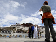 Le Tibet accueille 1,8 million de touristes au premier semestre 2010