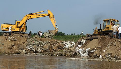 Réparation de la berge d'une rivière au Shaanxi